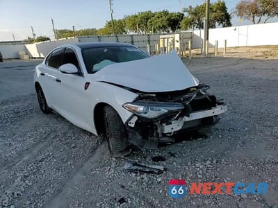 Zdjęcie 14 z 14 samochodu: 2018 ALFA ROMEO GIULIA Q4 VIN:ZARFAEDN1J7573529 - miniatura