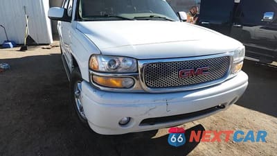 Zdjęcie 14 z 15 samochodu: 2003 GMC YUKON XL DENALI VIN:1GKFK66U53J333833 - miniatura