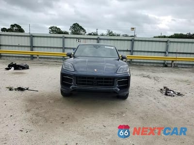 Zdjęcie 14 z 16 samochodu: 2026 PORSCHE CAYENNE S COUPE VIN:WP1BL2AY9TDA50178 - miniatura