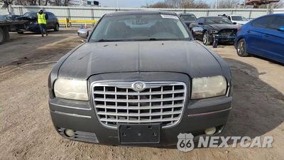 Zdjęcie 13 z 14 samochodu: 2010 CHRYSLER 300 TOURING VIN:2C3CA4CD2AH139015 - miniatura