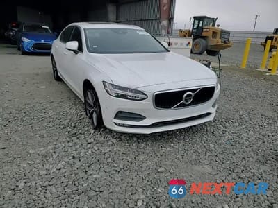 Zdjęcie 13 z 14 samochodu: 2018 VOLVO S90 T5 MOMENTUM VIN:LVY982MK0JP006759 - miniatura