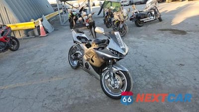 Zdjęcie 10 z 10 samochodu: 2003 YAMAHA YZFR6 L VIN:JYARJ06E03A006219 - miniatura