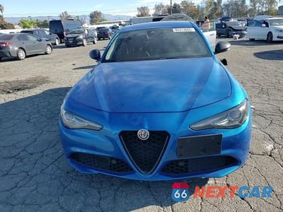 Zdjęcie 13 z 14 samochodu: 2019 ALFA ROMEO GIULIA VIN:ZARFAMAN5K7599874 - miniatura