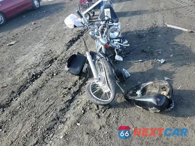 Zdjęcie 9 z 9 samochodu: 2007 HONDA VT750 C2 VIN:JH2RC530X7M002498 - miniatura