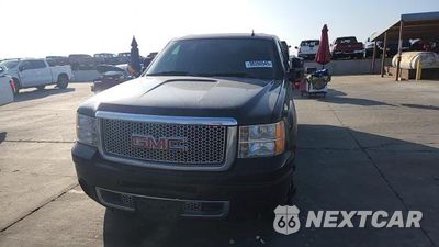 Zdjęcie 13 z 14 samochodu: 2007 GMC NEW SIERRA DENALI VIN:2GTEK638071707585 - miniatura