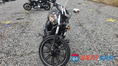 Zdjęcie 10 z 10 samochodu: 2020 KAWASAKI VN900 C VIN:JKAVN2C11LA074219 - miniatura