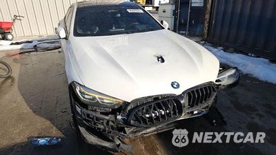 Zdjęcie 13 z 14 samochodu: 2021 BMW M850XI VIN:WBAGV8C02MCG14191 - miniatura