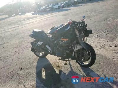 Zdjęcie 10 z 10 samochodu: 2009 SUZUKI GSX1300 R VIN:JS1GX72A092103956 - miniatura