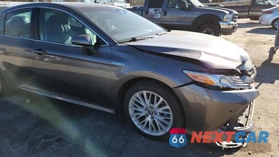 Zdjęcie 13 z 15 samochodu: 2018 TOYOTA CAMRY HYBRID VIN:4T1B21HK3JU502652 - miniatura