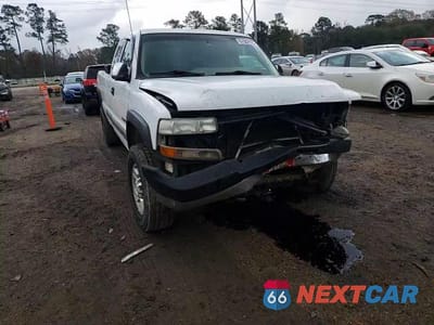 Zdjęcie 13 z 14 samochodu: 2001 CHEVROLET SILVERADO K2500 HEAVY DUTY VIN:1GCHK29U31E245846 - miniatura
