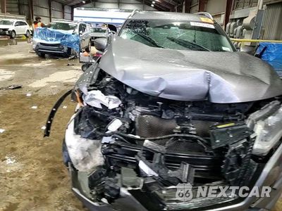 Zdjęcie 14 z 15 samochodu: 2019 NISSAN ROGUE S VIN:5N1AT2MV4KC769479 - miniatura
