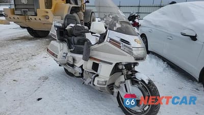 Zdjęcie 10 z 10 samochodu: 1996 HONDA GL1500 SE12 VIN:1HFSC2237TA800611 - miniatura