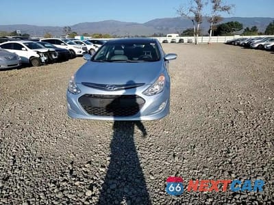 Zdjęcie 13 z 14 samochodu: 2013 HYUNDAI SONATA HYBRID VIN:KMHEC4A43DA071467 - miniatura