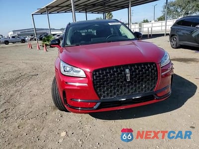 Zdjęcie 14 z 15 samochodu: 2025 LINCOLN CORSAIR GRAND TOURING VIN:5LMTJ5DZ1SUL16544 - miniatura