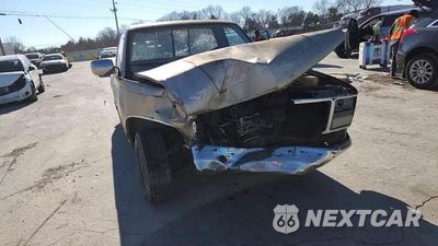 Zdjęcie 13 z 14 samochodu: 1990 GMC SIERRA C1500 VIN:2GTEC14K9L1525422 - miniatura