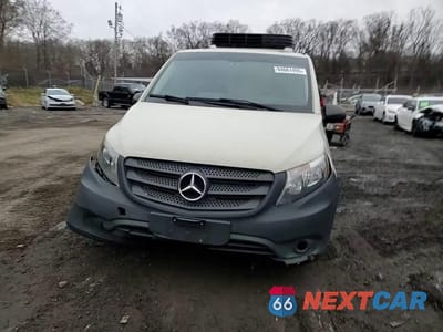 Zdjęcie 14 z 15 samochodu: 2020 MERCEDES-BENZ METRIS VIN:WD3PG3EA3L3646322 - miniatura