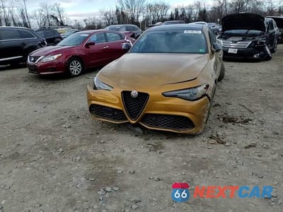 Zdjęcie 13 z 14 samochodu: 2022 ALFA ROMEO GIULIA SUPER VIN:ZARFANBN6N7653515 - miniatura