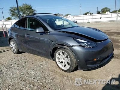 Zdjęcie 15 z 16 samochodu: 2023 TESLA MODEL Y VIN:7SAYGDEE8PA211064 - miniatura