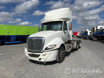 2014 International Prostar+ 122 2014 International ProStar+ 122 6x4 T/A Day Cab Truck Tractor (Inoperable) 1HSDJAPR3EH068897 - główne zdjęcie licytacji z USA - miniatura