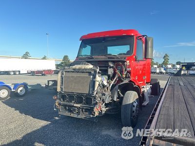 2020 Volvo Vnr 300 2020 Volvo VNR300 4x2 S/A Day Cab Truck Tractor (Inoperable) 4V4WB9DH8LN264037 - główne zdjęcie licytacji z USA - miniatura