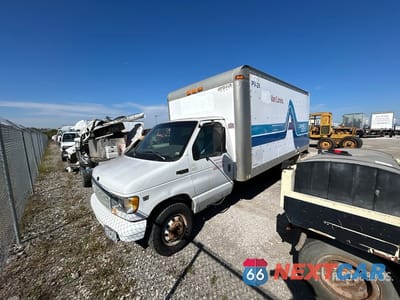 1999 Ford E-350 1999 Ford E-350 Cargo Van (Inoperable) 1FDWE30F4XHB72217 - główne zdjęcie licytacji z USA - miniatura