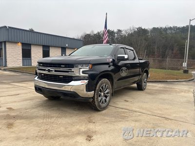 2022 Chevrolet 1500 2022 Chevrolet 1500 LT 4x4 Crew Cab Pickup 1GCUYDED5NZ143817 - główne zdjęcie licytacji z USA - miniatura