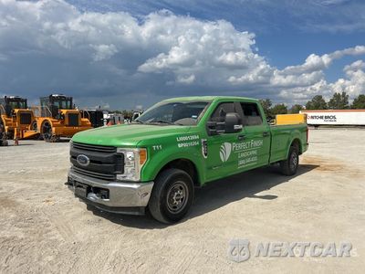 2017 Ford F-350 2017 Ford F-350 XL 4x2 Crew Cab Pickup 1FT8W3ATXHED41304 - główne zdjęcie licytacji z USA - miniatura