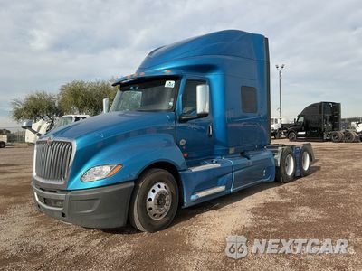 2019 International Lt 625 2019 International LT625 6x2 T/A Sleeper Truck Tractor 3HSKZAPR7KN389858 - główne zdjęcie licytacji z USA - miniatura