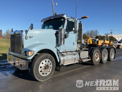 2008 International 9900 I 2008 International 9900i 8x4 Heavy Haul Tri/A Day Cab Truck Tractor 2HSCHAPT08C577036 - główne zdjęcie licytacji z USA - miniatura