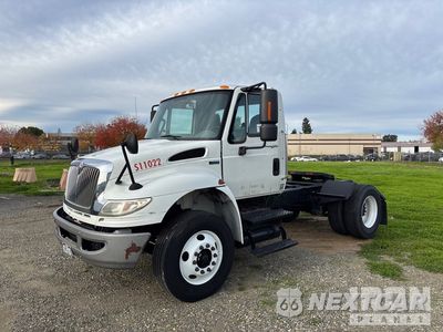 2012 International 4400 2012 International 4400 4x2 S/A Day Cab Truck Tractor 3HCMKAAN3CL616863 - główne zdjęcie licytacji z USA - miniatura