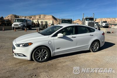 2017 Ford Fusion Se 2017 Ford Fusion SE Hybrid Automobile 3FA6P0PU6HR254036 - główne zdjęcie licytacji z USA - miniatura