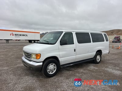 2005 Ford E-350 2005 Ford E-350 7 Passenger Van 1FBSS31S85HA47603 - główne zdjęcie licytacji z USA - miniatura
