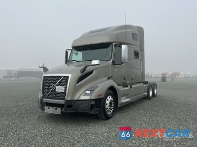 2019 Volvo Vnl 760 2019 Volvo VNL760 6x4 T/A Sleeper Truck Tractor 4V4NC9EHXKN202581 - główne zdjęcie licytacji z USA - miniatura