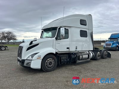 2024 Volvo Vnl 860 2024 Volvo VNL860 6x4 T/A Sleeper Truck Tractor 4V4NC9EJ9RN648069 - główne zdjęcie licytacji z USA - miniatura