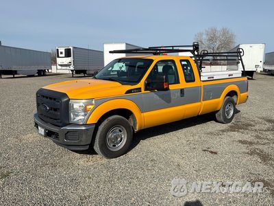 2016 Ford F-250 2016 Ford F-250 XL 4x2 Extended Cab Pickup 1FT7X2AT4GEA53313 - główne zdjęcie licytacji z USA - miniatura