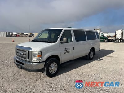 2012 Ford E-350 2012 Ford E-350 13 Passenger Van 1FDSS3BL5CDA78441 - główne zdjęcie licytacji z USA - miniatura