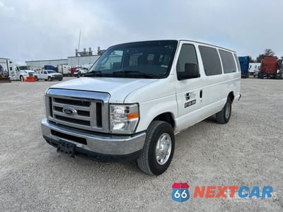 2012 Ford E-250 2012 Ford E-250 15 Passenger Van 1FBSS3BL0CDA97245 - główne zdjęcie licytacji z USA - miniatura