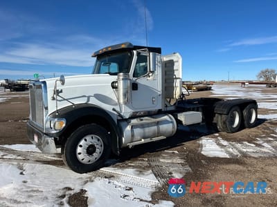 2005 International 9900 I 2005 International 9900i 6x4 T/A Day Cab Truck Tractor 2HSCHAPR55C001474 - główne zdjęcie licytacji z USA - miniatura