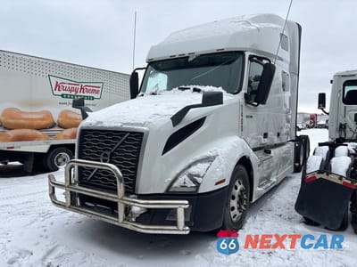 2020 Volvo Vnl 760 2020 Volvo VNL760 6x4 T/A Sleeper Truck Tractor 4V4NC9EH7LN221400 - główne zdjęcie licytacji z USA - miniatura