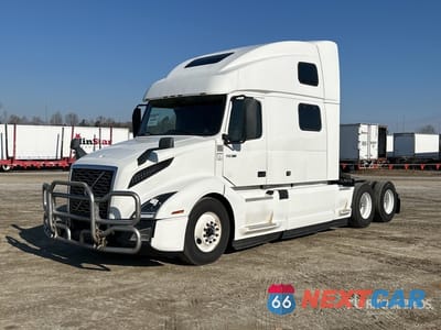 2022 Volvo Vnl 860 2022 Volvo VNL860 6x4 T/A Sleeper Truck Tractor 4V4NC9EH7NN308832 - główne zdjęcie licytacji z USA - miniatura