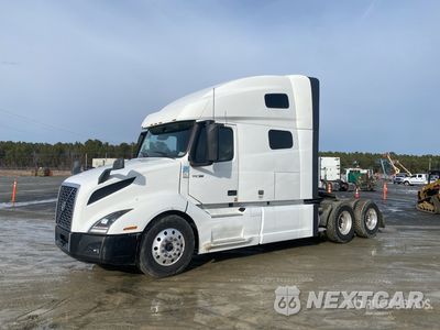 2019 Volvo Vnl 760 2019 Volvo VNL760 6x4 T/A Sleeper Truck Tractor 4V4NC9EG1KN212651 - główne zdjęcie licytacji z USA - miniatura