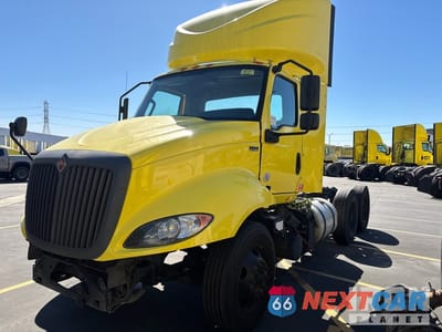2020 International Rh 613 2020 International RH613 6x4 T/A Day Cab Truck Tractor (Inoperable) 3HSDWTZR3LN845351 - główne zdjęcie licytacji z USA - miniatura