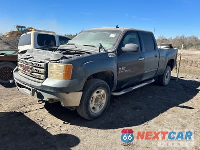 2012 GMC Sierra 2500 Hd 2012 GMC Sierra 2500HD 4x2 Crew Cab Pickup (Inoperable) 1GT110CG7CF220103 - główne zdjęcie licytacji z USA - miniatura
