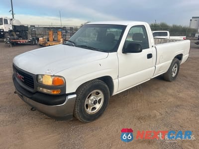 2000 GMC Sierra 1500 2000 GMC Sierra 1500 SL 4x2 Pickup 1GTEC14W2YE161885 - główne zdjęcie licytacji z USA - miniatura