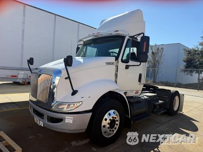 2009 International 8600 2009 International 8600 4x2 S/A Day Cab Truck Tractor 1HSHWAHN79J122411 - główne zdjęcie licytacji z USA - miniatura