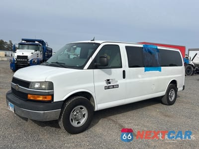 2014 Chevrolet Express 3500 2014 Chevrolet Express 3500 Passenger Van 1GAZG1FA7E1117349 - główne zdjęcie licytacji z USA - miniatura