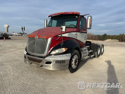 2014 International Prostar + 113 2014 International Prostar+113 6x4 T/A Day Cab Truck Tractor 1HSDHSJR0EH755894 - główne zdjęcie licytacji z USA - miniatura