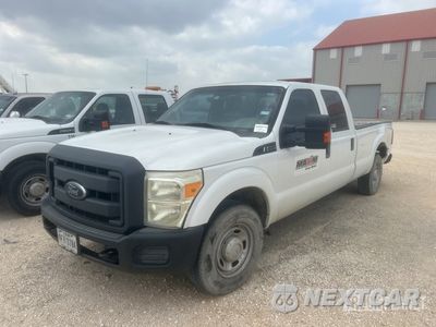 2013 Ford F-250 2013 Ford F-250 XL 4x2 Crew Cab Pickup 1FT7W2A68DEA40105 - główne zdjęcie licytacji z USA - miniatura