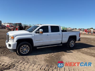 2016 GMC Sierra 2500 Hd 2016 GMC Sierra 2500HD Denali 4x4 Crew Cab Pickup 1GT12UEGXGF268282 - główne zdjęcie licytacji z USA - miniatura