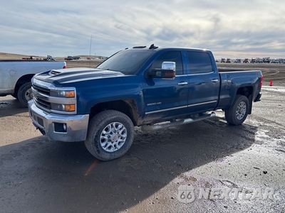 2019 Chevrolet Silverado 3500 Hd 2019 Chevrolet Silverado 3500HD LTZ 4x4 Crew Cab Pickup 1GC4KXEY8KF226449 - główne zdjęcie licytacji z USA - miniatura